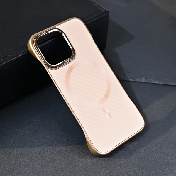 Torbica Magsafe Carbon za iPhone 13 Pro 6.1 bez