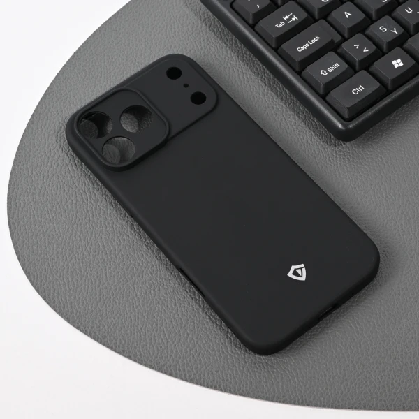 Torbica Teracell Skin za iPhone 17 Pro Max 6.9 mat crna