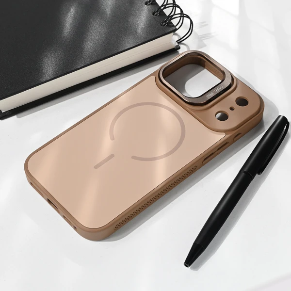 Torbica Magsafe Matte Shield za iPhone 17 Pro Max 6.9 braon