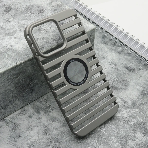 Futrola lines logo cut za iphone 15 pro (6.1) siva
