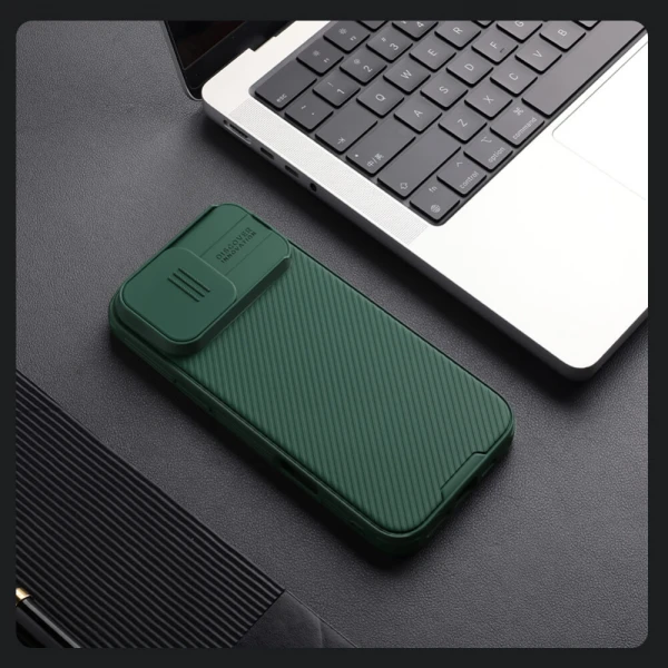 Torbica Nillkin CamShield Pro za iPhone 16 Pro 6.3 zelena