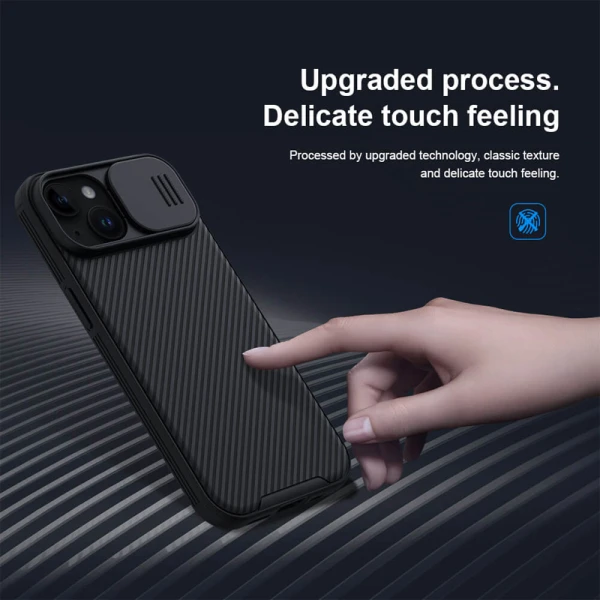 Torbica Nillkin CamShield Pro za iPhone 15 6.1 crna