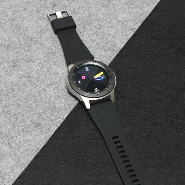 Narukvica relief za smart watch 22mm crna
