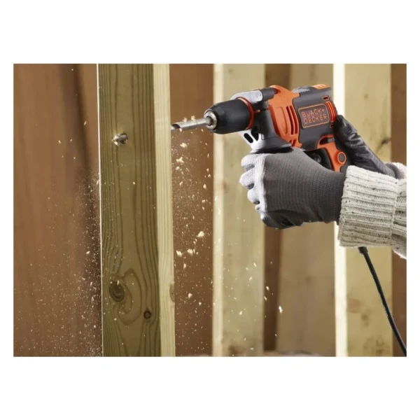 BLACK & DECKER BEH710SA32 Udarna bušilica + 32-delni set nastavaka