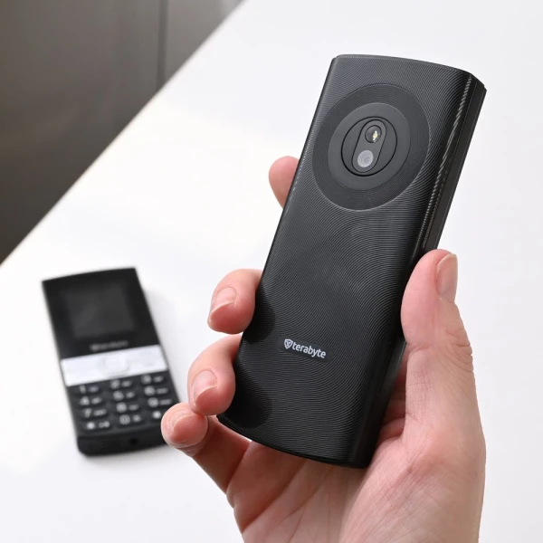 https://mobilgadget.rs/images/products/big/226772.webp