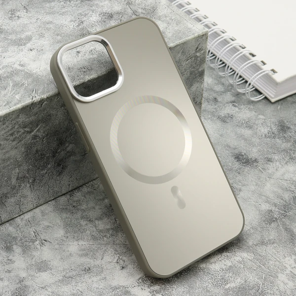 Futrola color metal magsafe za iphone 13 (6.1) srebrna (small camera)