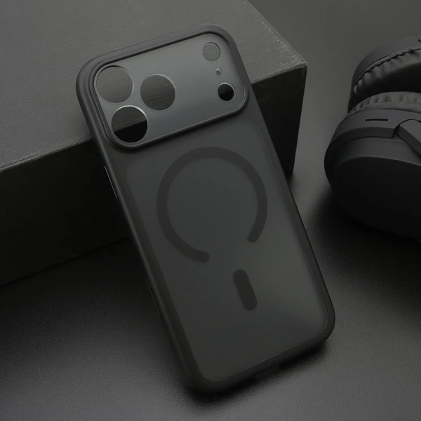 Futrola shadow magsafe za iphone 17 pro max (6.9)/iphone 18 pro max (6.9) crna (small camera protection)
