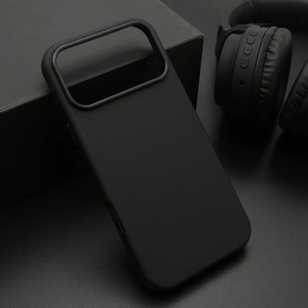 Futrola frosted shield magsafe za iphone 18 pro max (6.9) crna