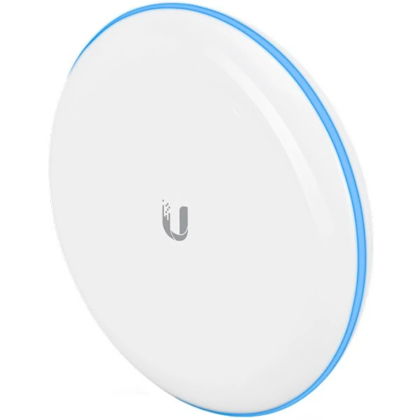 UBB is the ideal solution for short-range, high-throughput connectivity. Integration with the UniFi app makes bridging two networks seamles