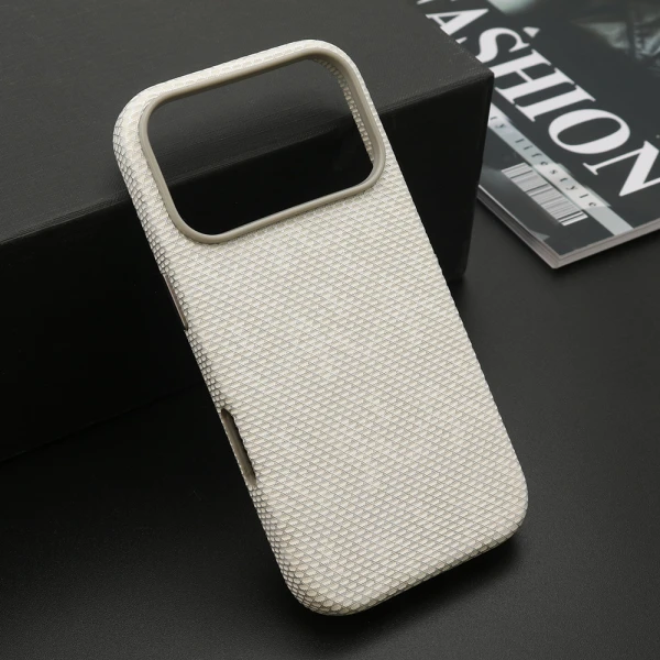 Futrola woven touch magsafe za iphone 17 pro (6.3) bela