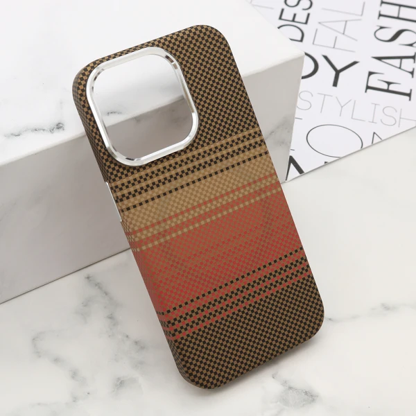 Futrola urbanmesh magsafe za iphone 15 pro (6.1) dz05