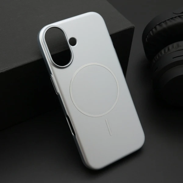 Futrola pure matte magsafe za iphone 17 (6.3) srebrna