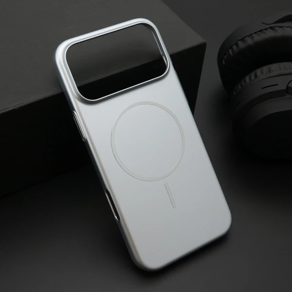 Futrola pure matte magsafe za iphone 17 pro max (6.9) srebrna