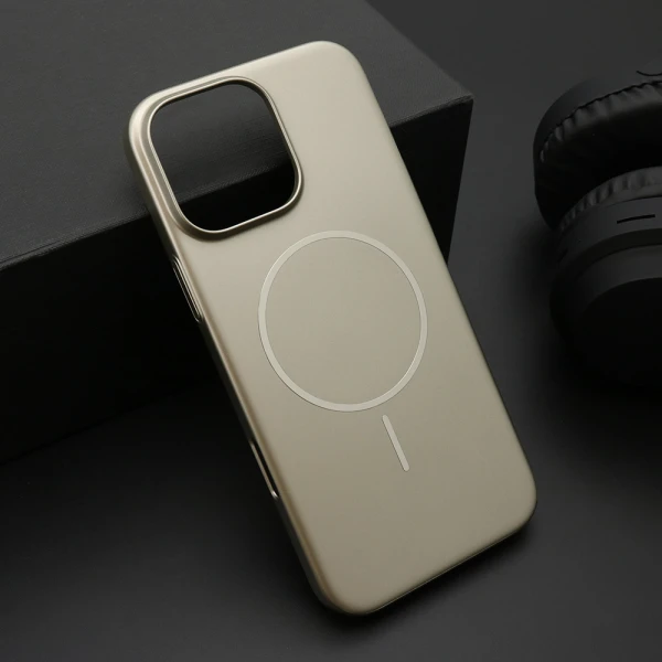 Futrola pure matte magsafe za iphone 16 pro max (6.9) zlatna