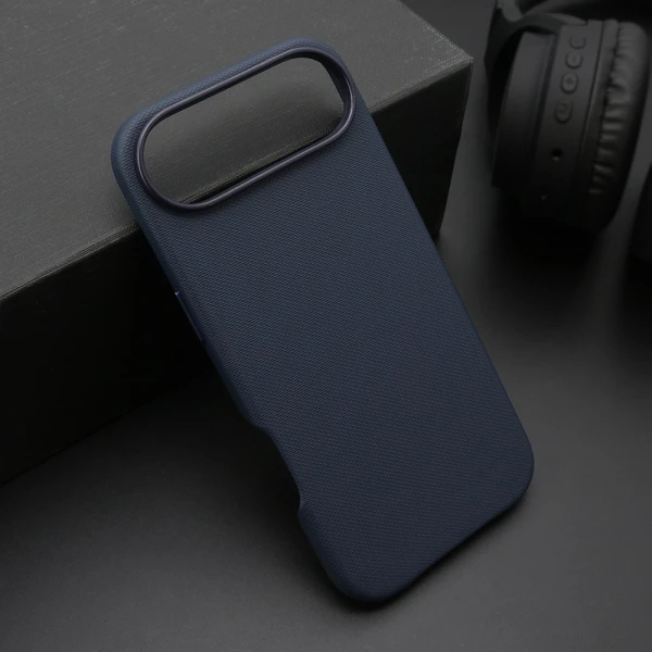 Futrola frosted shield magsafe za iphone air (6.6) plava