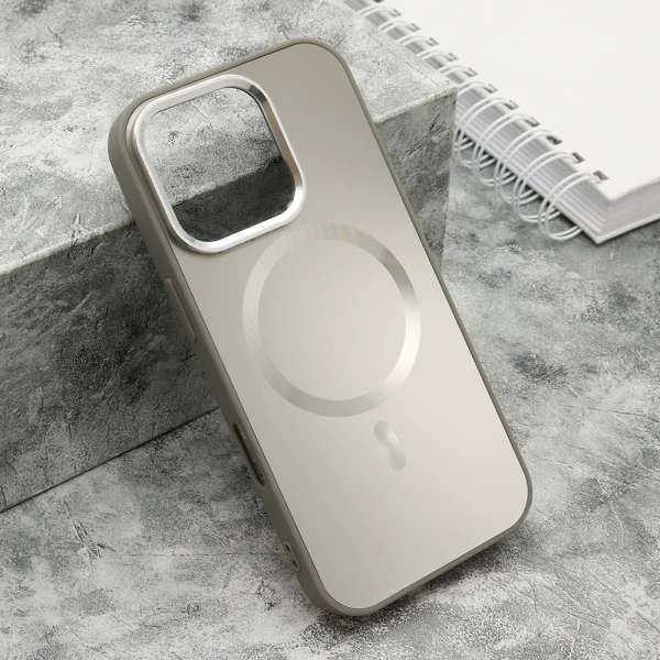 Futrola color metal magsafe za iphone 16 pro (6.3) srebrna (big camera)