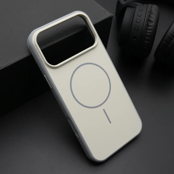 Futrola chrome magsafe za iphone 17 pro max (6.9) bela