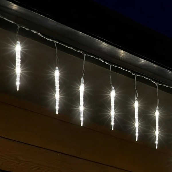 Svetleći niz ''ledenice'' sa 288 LED dioda
