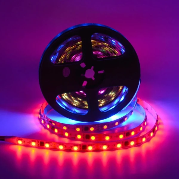 RGB pixel LED traka 60 LED/m WS16703 IP20 12V