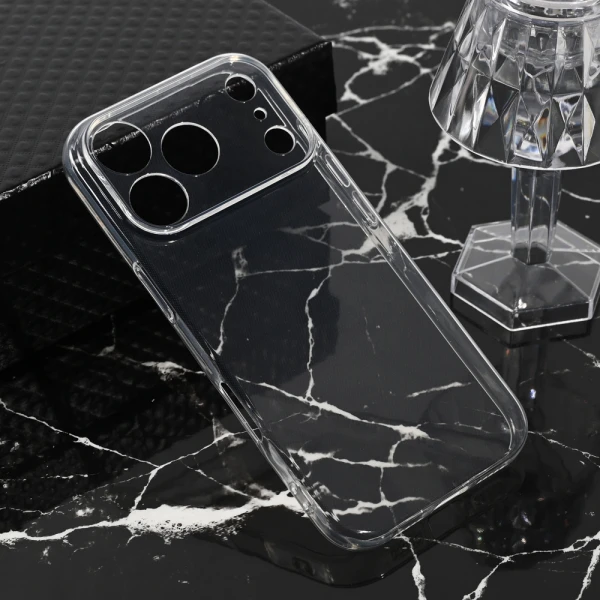 Torbica silikonska Ultra Thin za iPhone 17 Pro 6.3 transparent